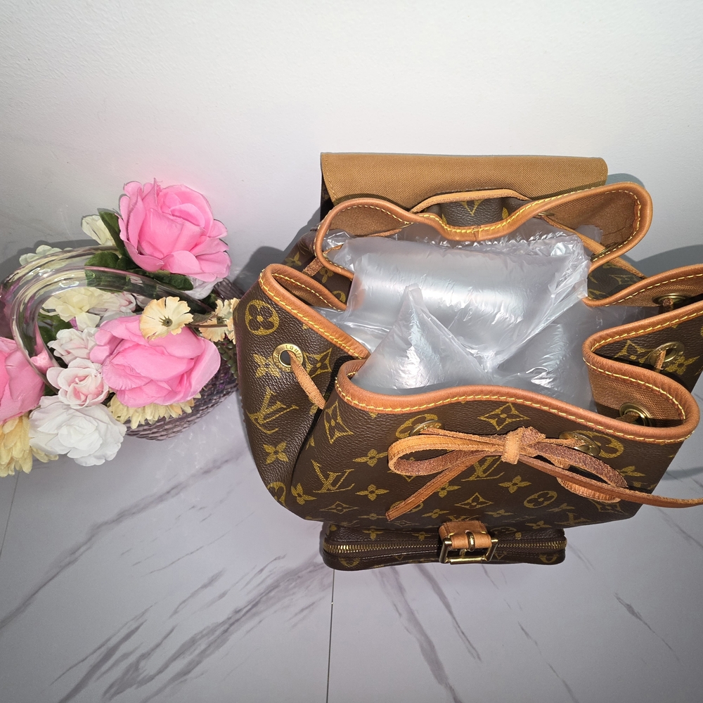 Louis Vuitton Monogram MONTSOURIS GM Backpack | MINT CONDITION ππ - Picture 7 of 14